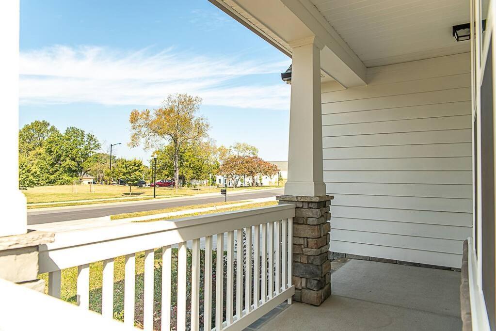 New! Lux. 4Br Home W/ Grill, Office & Huge Yard Charlotte Exterior photo