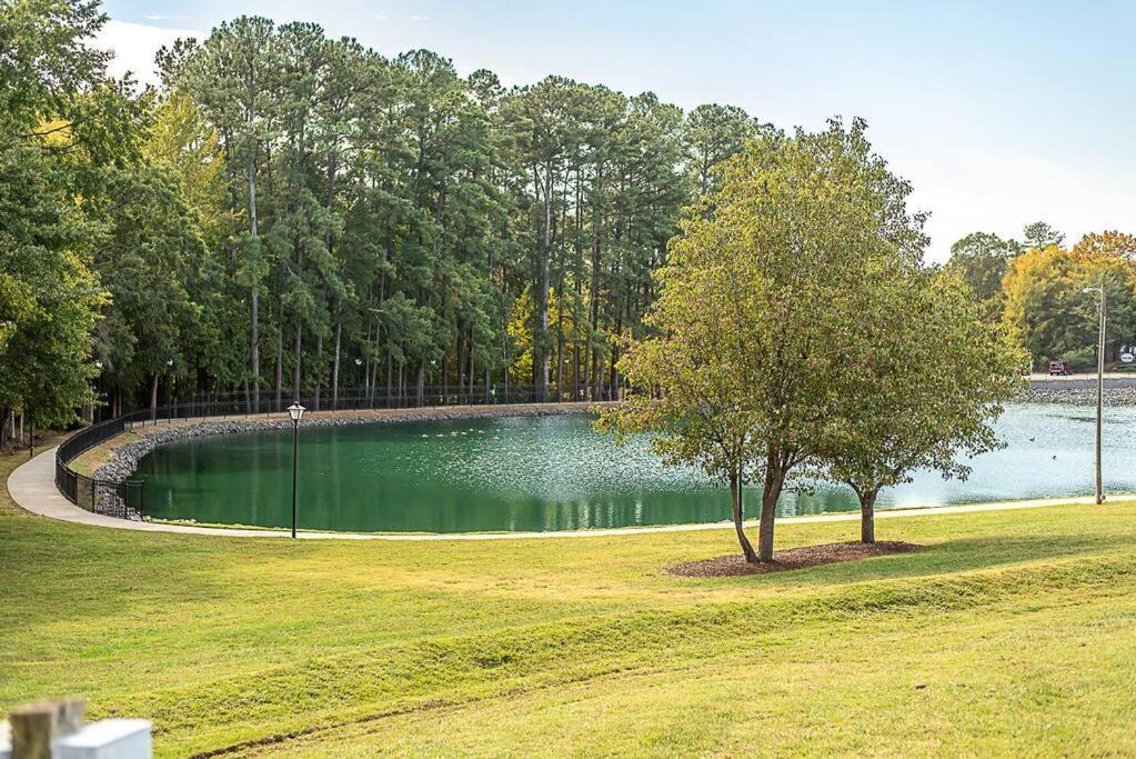 New! Lux. 4Br Home W/ Grill, Office & Huge Yard Charlotte Exterior photo